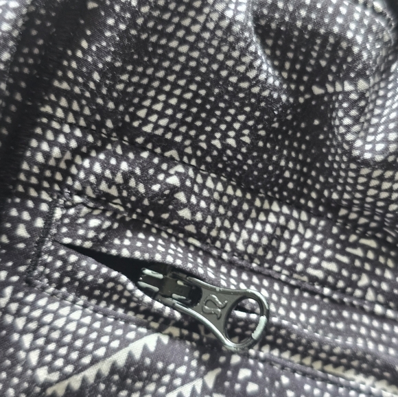 Lululemon Hotty Hot Shorts Sz 6 Drawstring Geometric Dot Black Lined 2.5" - Picture 12 of 13